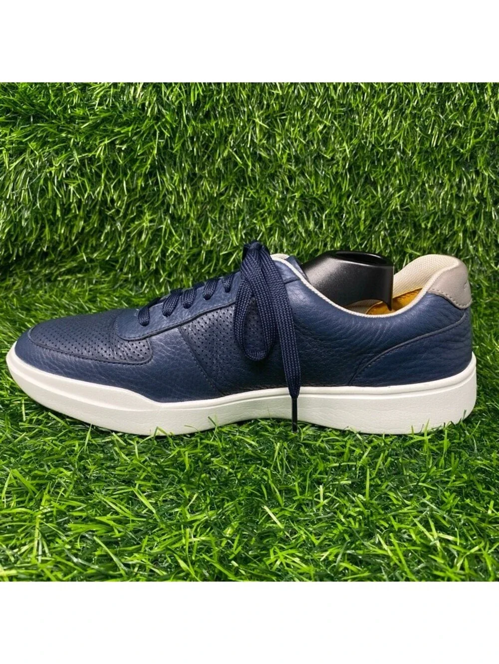 Cole Haan Grand Crosscourt Modern Perforated Leather Sneaker Men's Size 9M 2223
